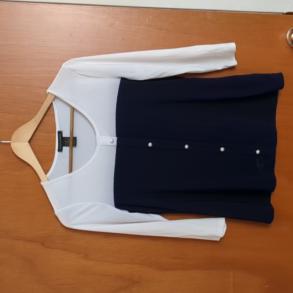 Susan Lawrence size small fits about a 10 US Peter
